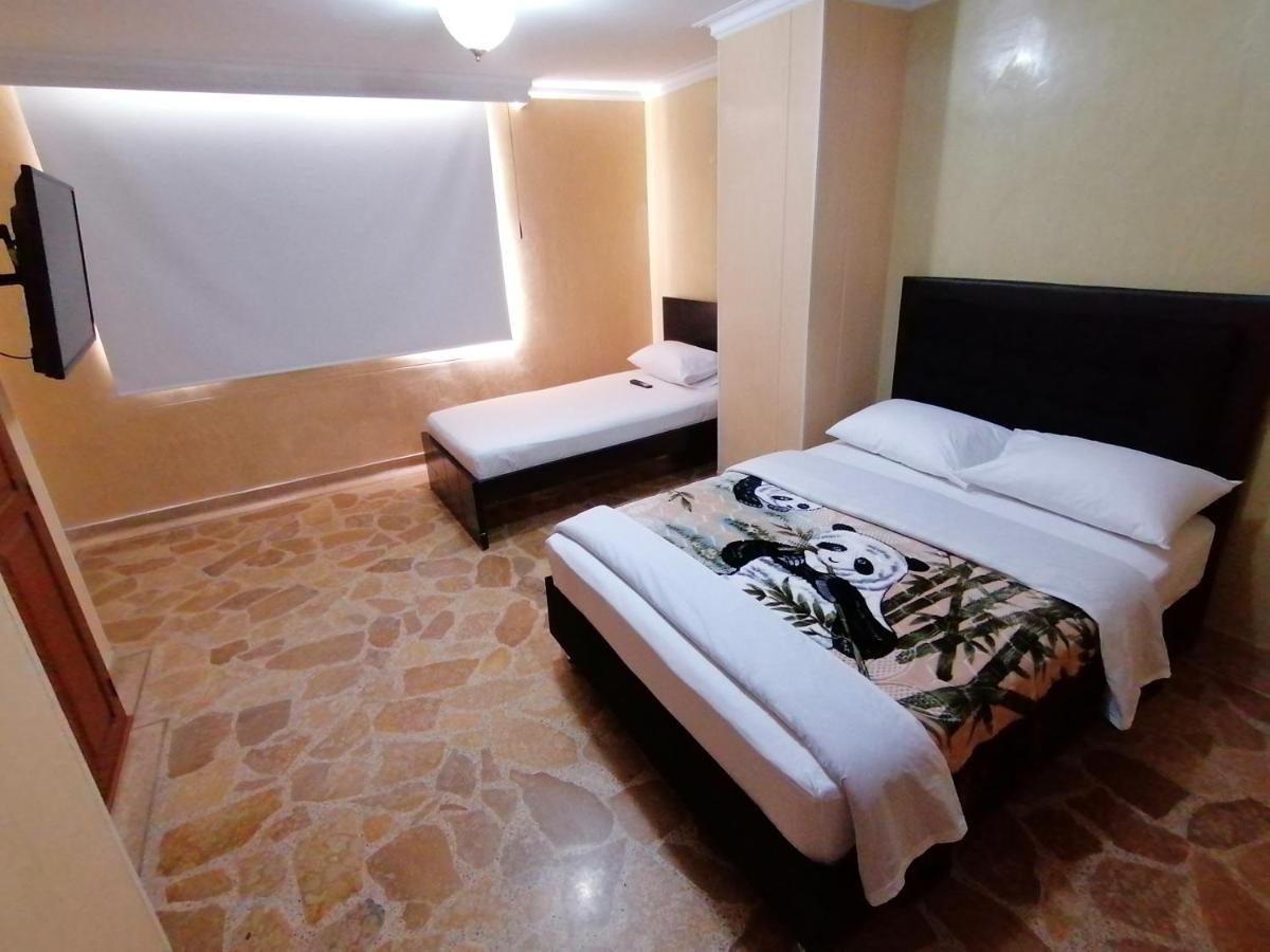 Hotel Golden Suite Pereira Exterior photo